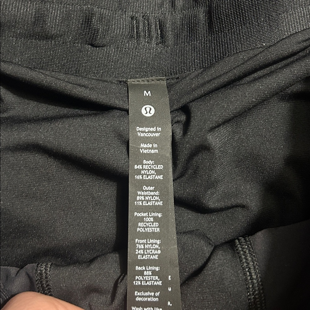 Lululemon 7” shorts - Picture 2 of 4